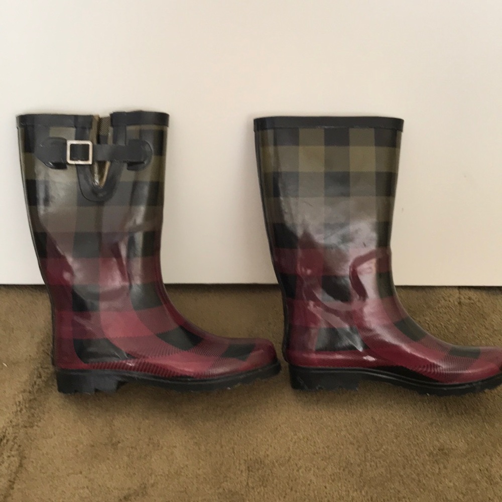 Women’s Plaid Rain Boots